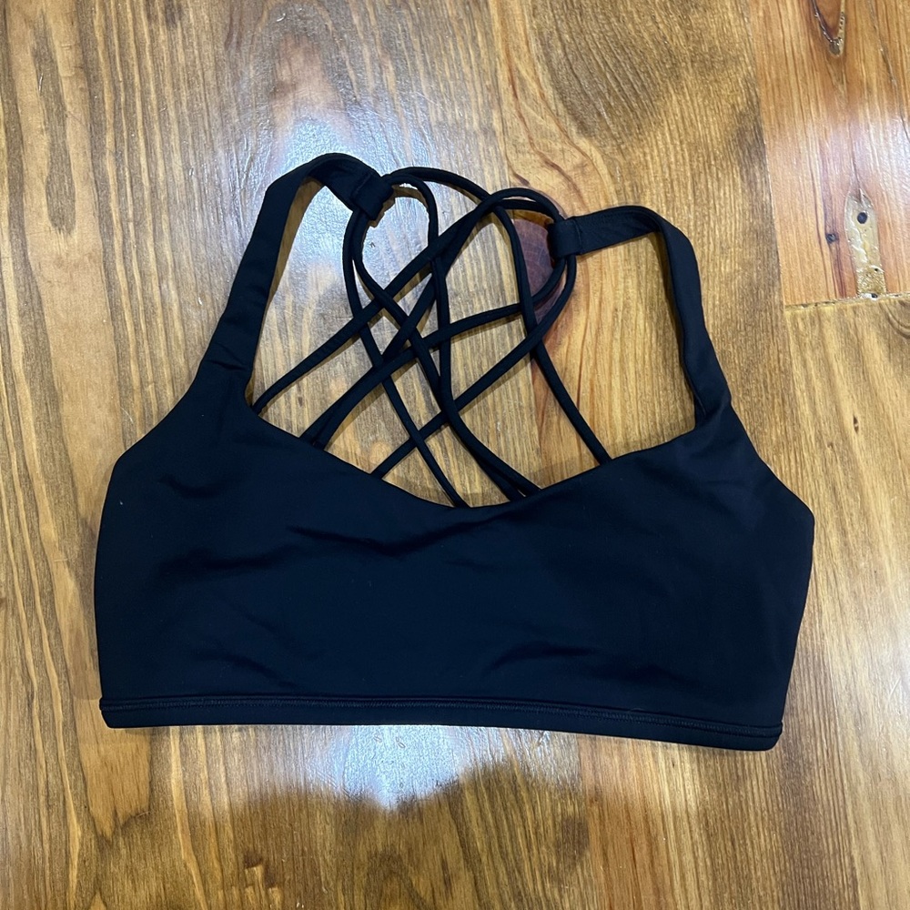 Lululemon Free to be Wild Bra Size 8